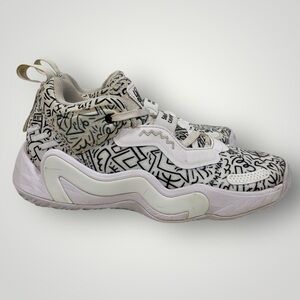 Adidas D.O.N. Issue #3 size 5.5